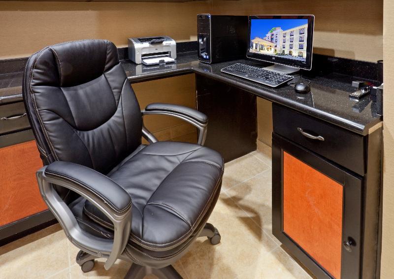 Comfort Inn & Suites Dallas Medical-Market Center Екстериор снимка